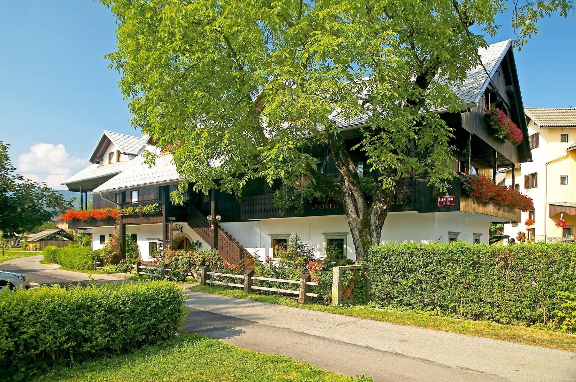 布莱德克拉斯卡旅馆住宿加早餐旅馆 外观 照片